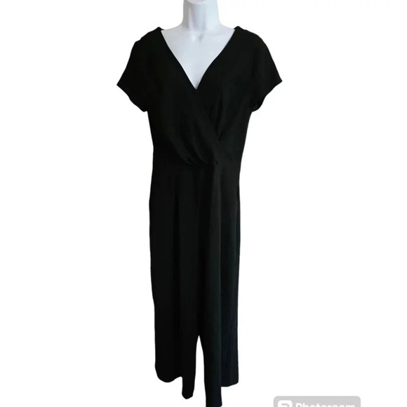 LOFT Outlet Black Short Sleeve Wide Leg Jumpsuit Size 6 Classic Career Preppy - Picture 2 of 9